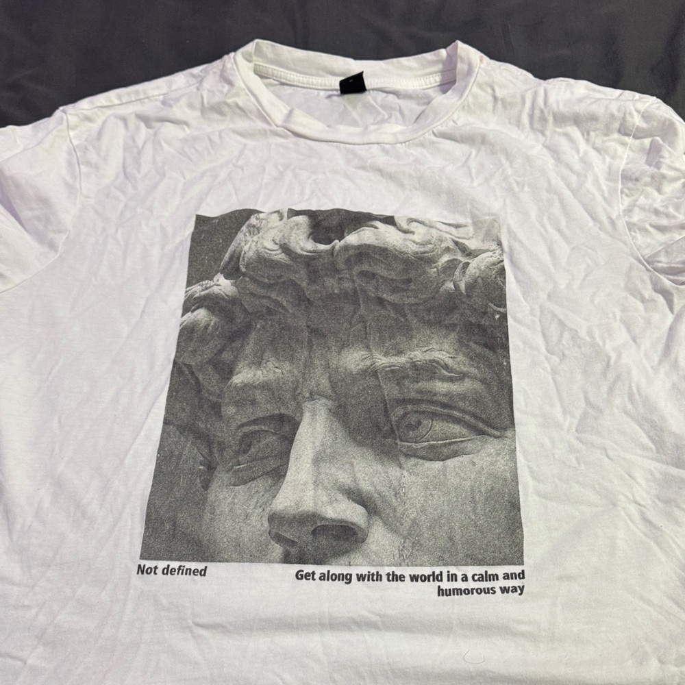SHEIN White Graphic Short Sleeve Tee